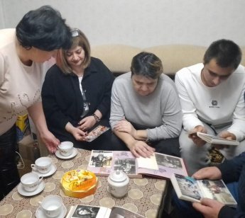 «По улицам длинною в жизнь»