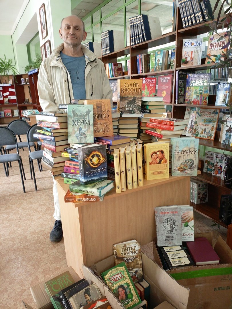 Лучший дар библиотеке - книги!