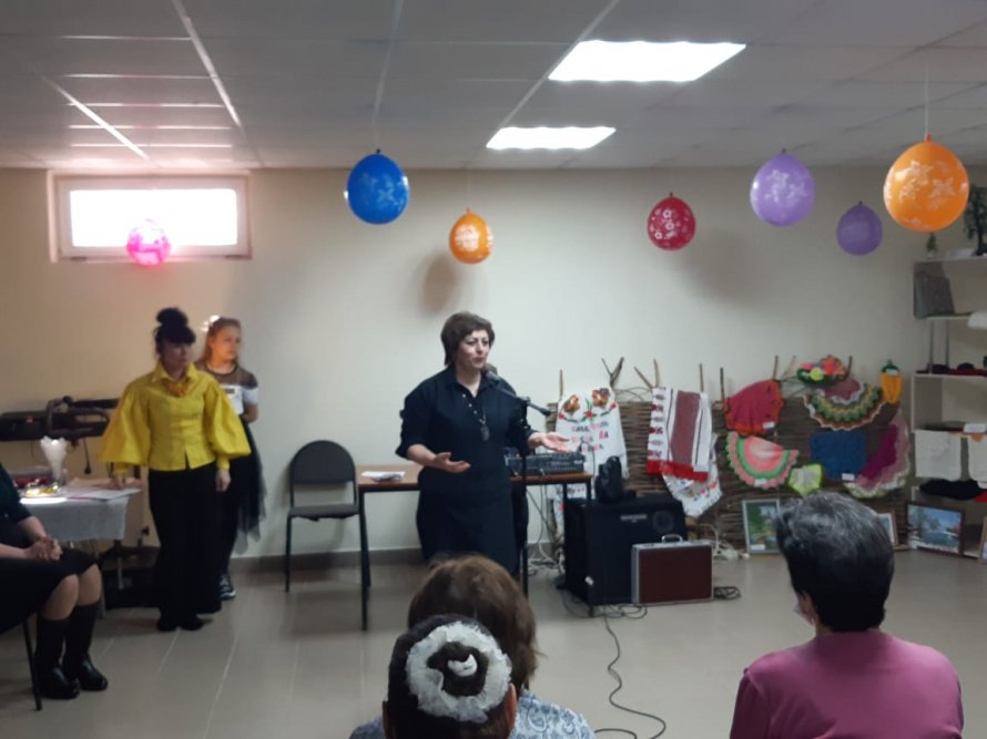 Концерт-поздравление «Дарите женщинам цветы»