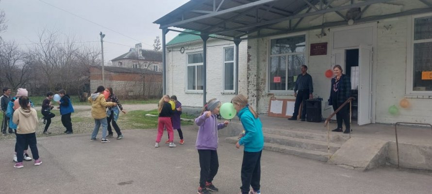 «Веселись детвора в праздник смеха и добра»
