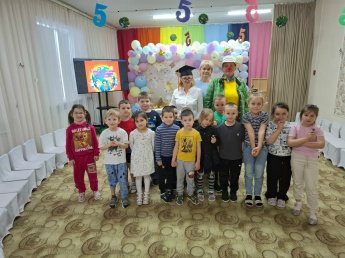 «Научная лаборатория: путешествие в мир опытов и экспериментов»