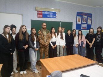 ЖИВАЯ ВСТРЕЧА: РАЗГОВОР С ГЕРОЕМ НАШЕГО ВРЕМЕНИ